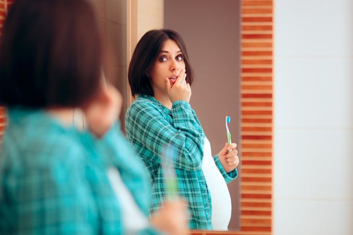 Wat is de oorzaak van bloedend tandvlees tijdens de zwangerschap