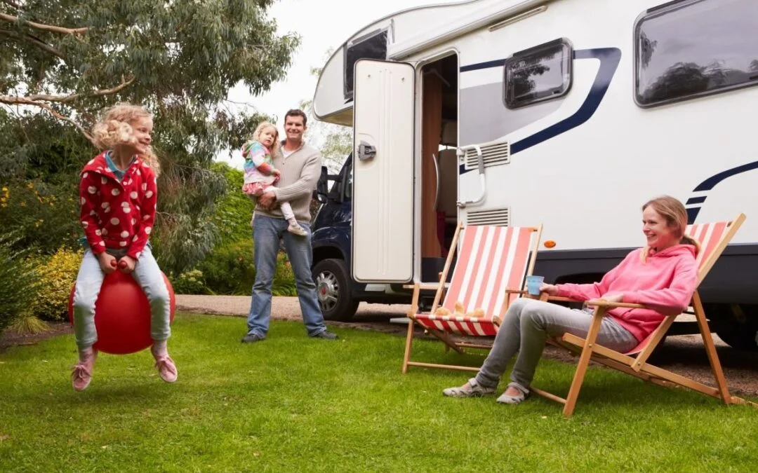 Met de camper en kinderen op vakantie