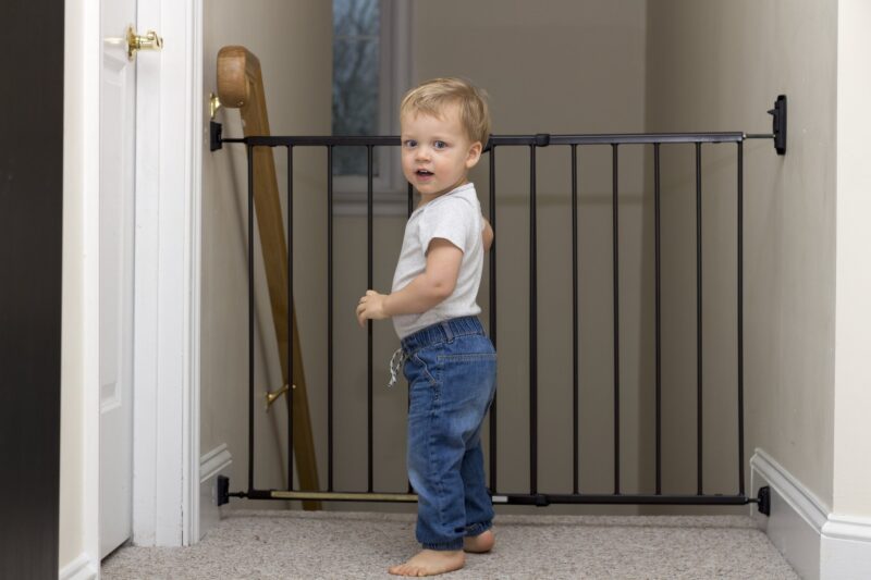 checklist voor het kindveilig maken van je huis traphekje plaatsen