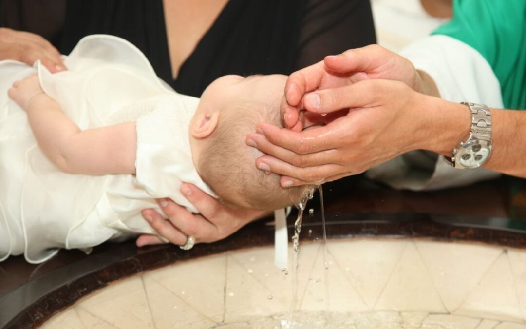 Alles over het dopen van je baby