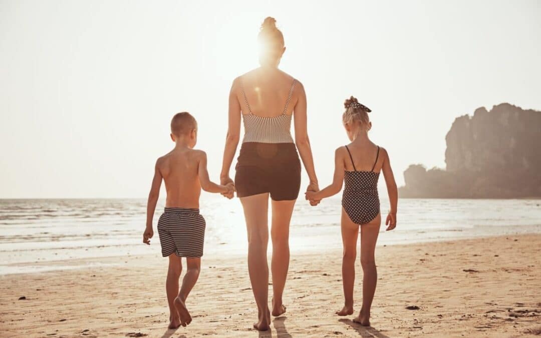 Hoe bereid je je voor op een stranddag met kinderen?