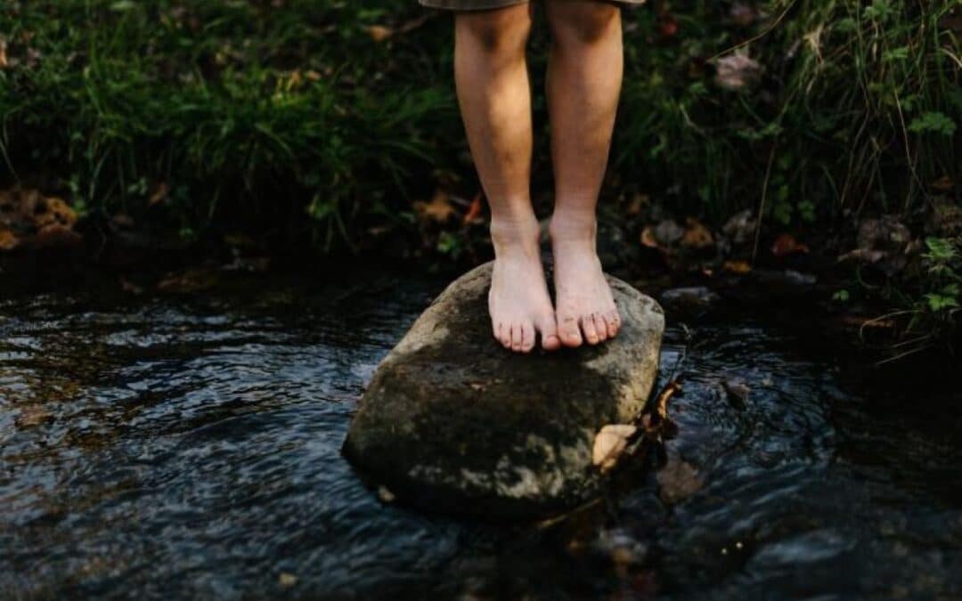 Sterk als een rots, flexibel als water. Willen we eigenlijk wel mindful kids?