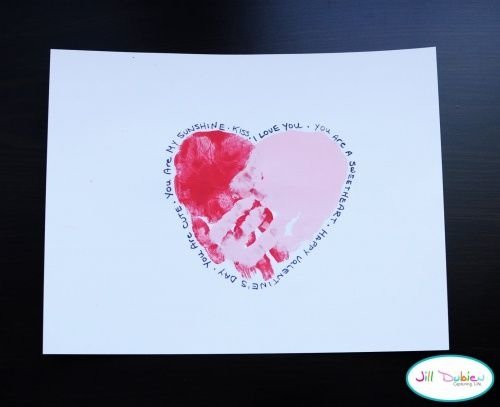 valentijnsdag knutselen - hartje van handjes