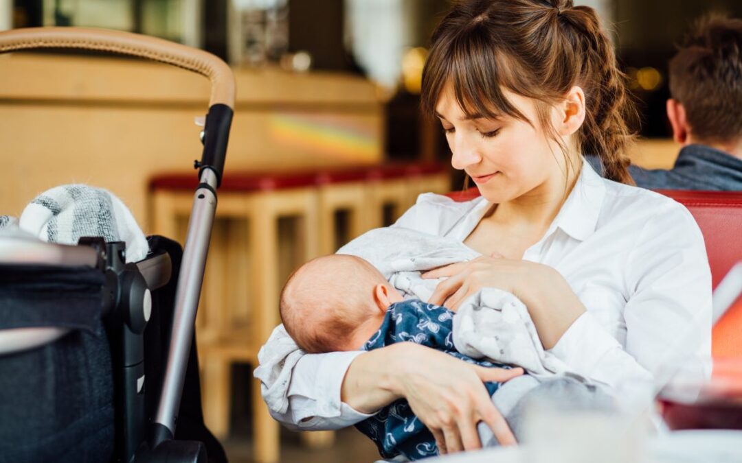 8 tips voor borstvoeding in het openbaar