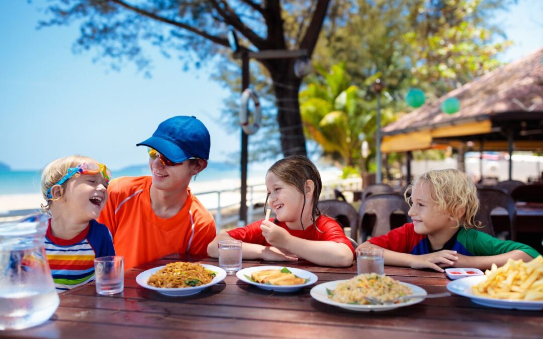Je kind veilig laten eten op vakantie: 8 tips