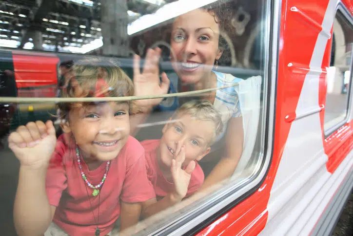 Alleen op vakantie met je kind na de scheiding: dit moet je weten
