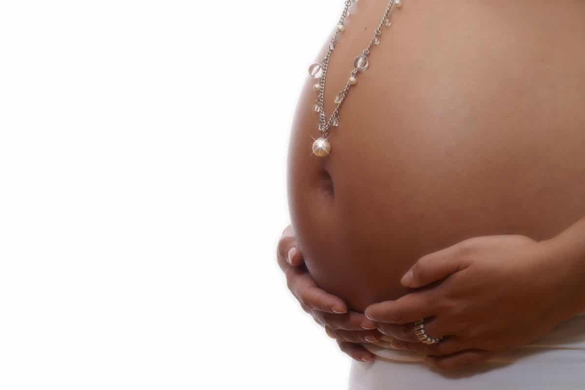 Ervaren persoon Geschiktheid markeerstift Een zwangerschapsketting: wel of niet goed voor je baby? - Meer Voor Mama's  - Zwanger