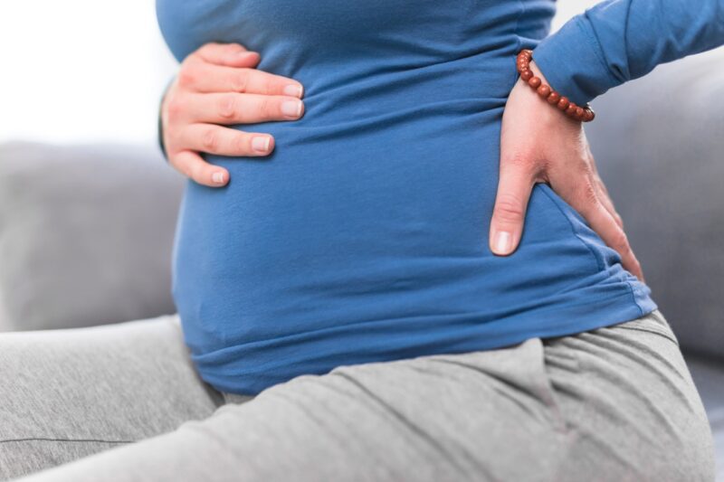 Buikpijn en onderrugpijn zwanger