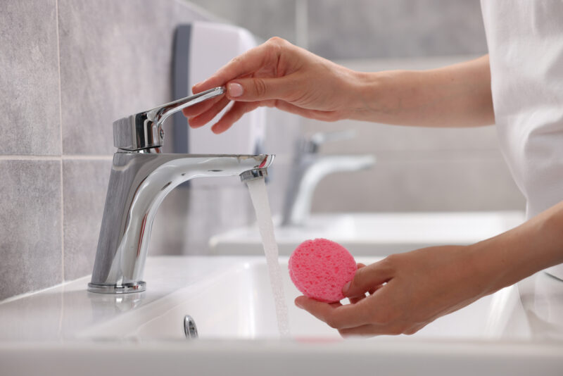 Handen wassen zacht water