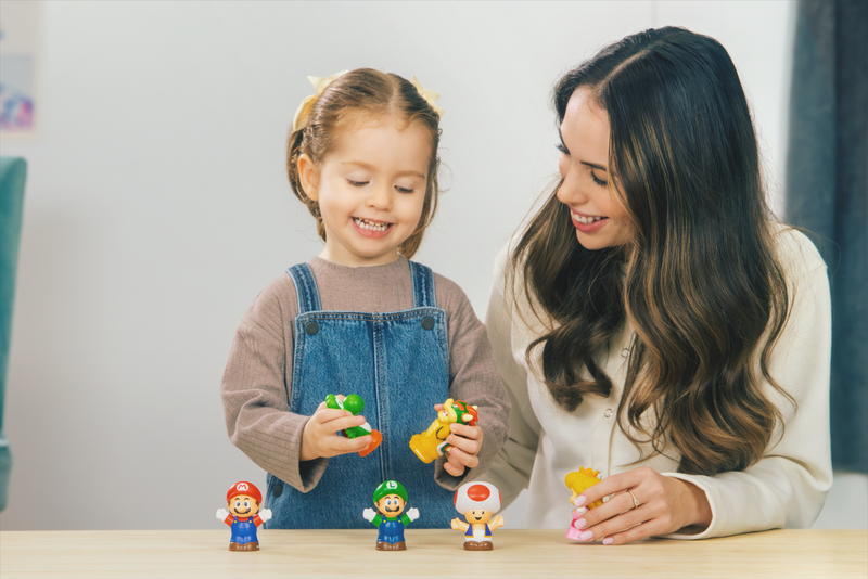 Moeder en dochter spelen samen met My Mario